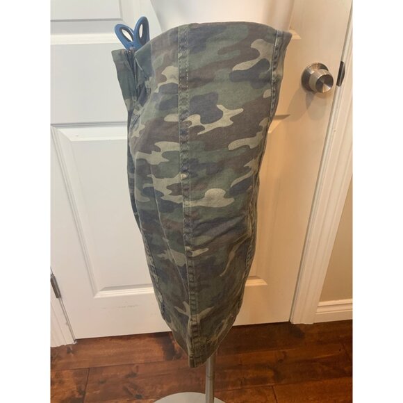 Free People Green Camo Mini Skirt, Size 6, NWT! $60, Size 6 - Picture 2 of 6